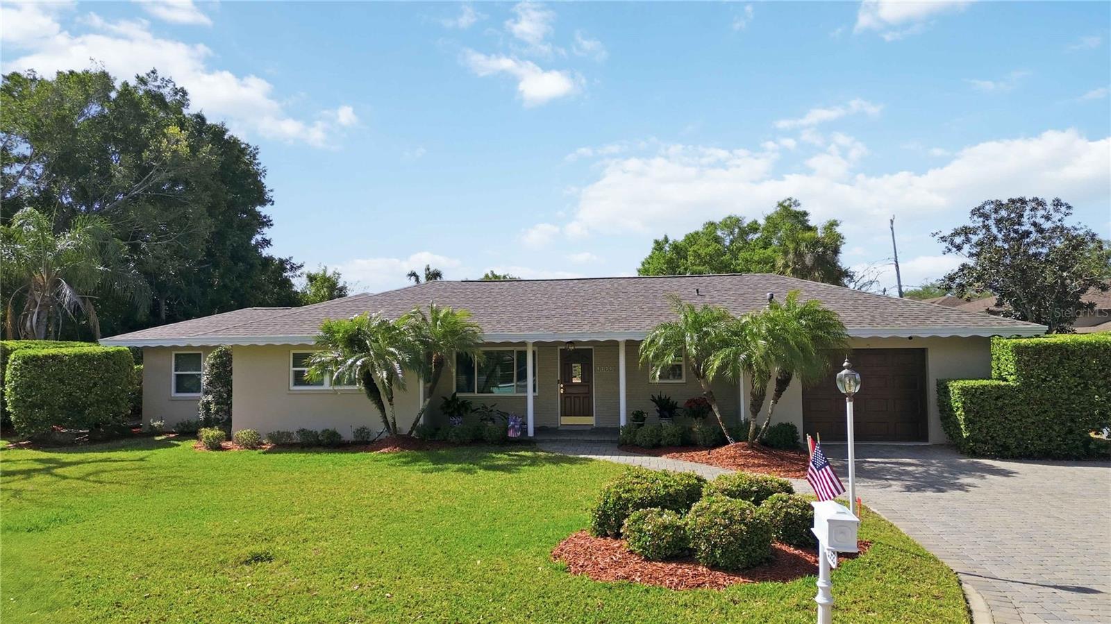 2068 SUNNYSIDE LN, SARASOTA, FL, 34239