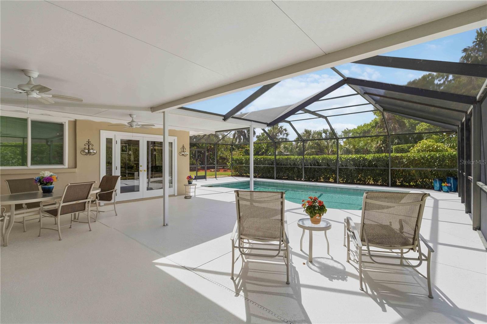 2068 SUNNYSIDE LN, SARASOTA, FL, 34239