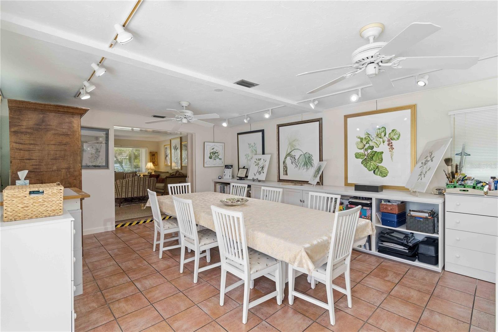 2068 SUNNYSIDE LN, SARASOTA, FL, 34239