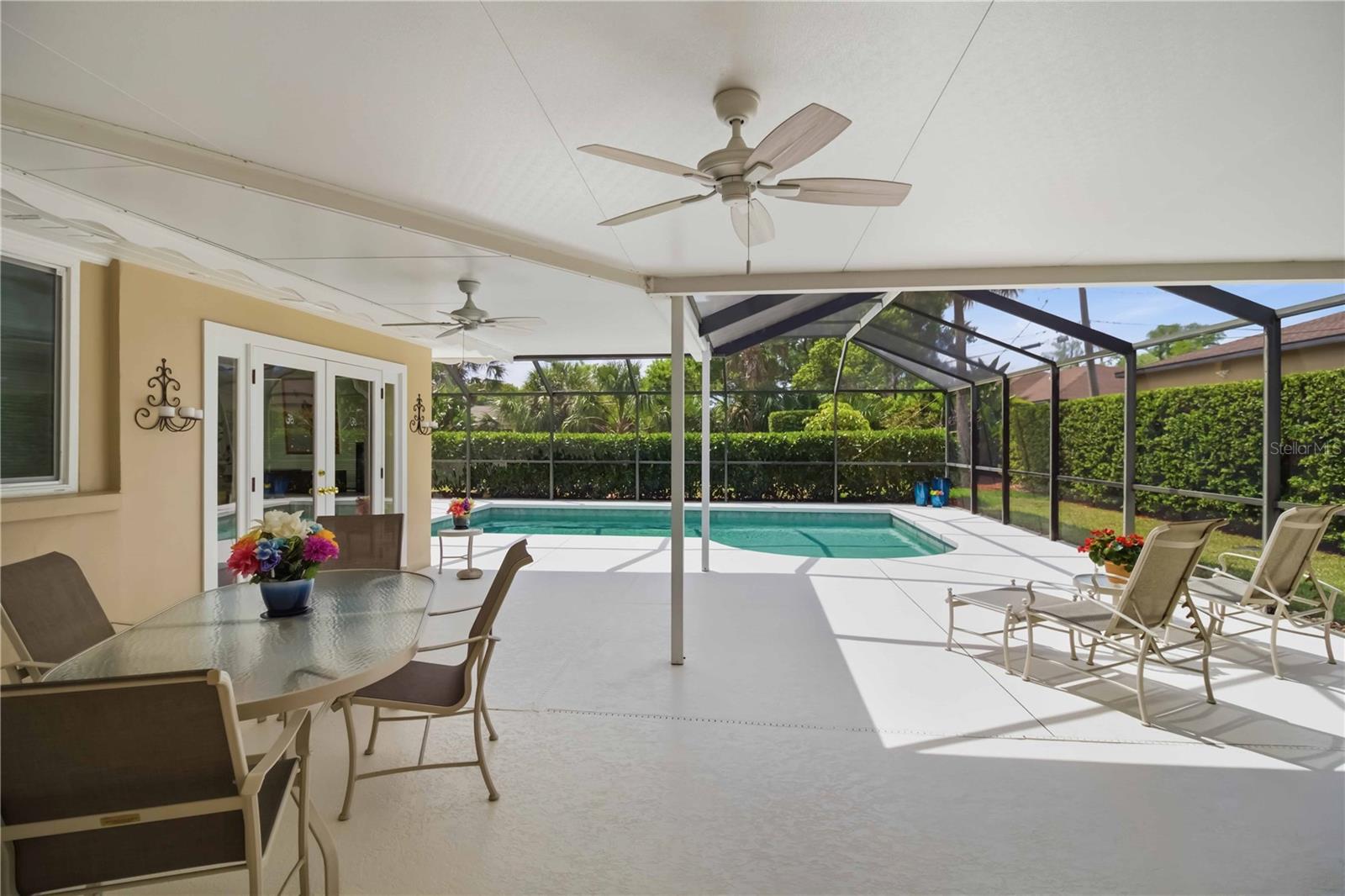 2068 SUNNYSIDE LN, SARASOTA, FL, 34239