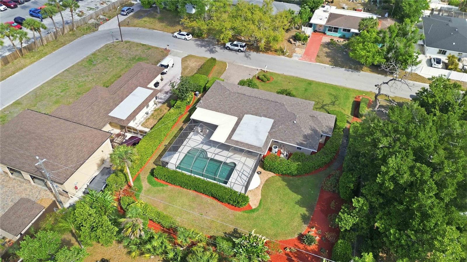 2068 SUNNYSIDE LN, SARASOTA, FL, 34239