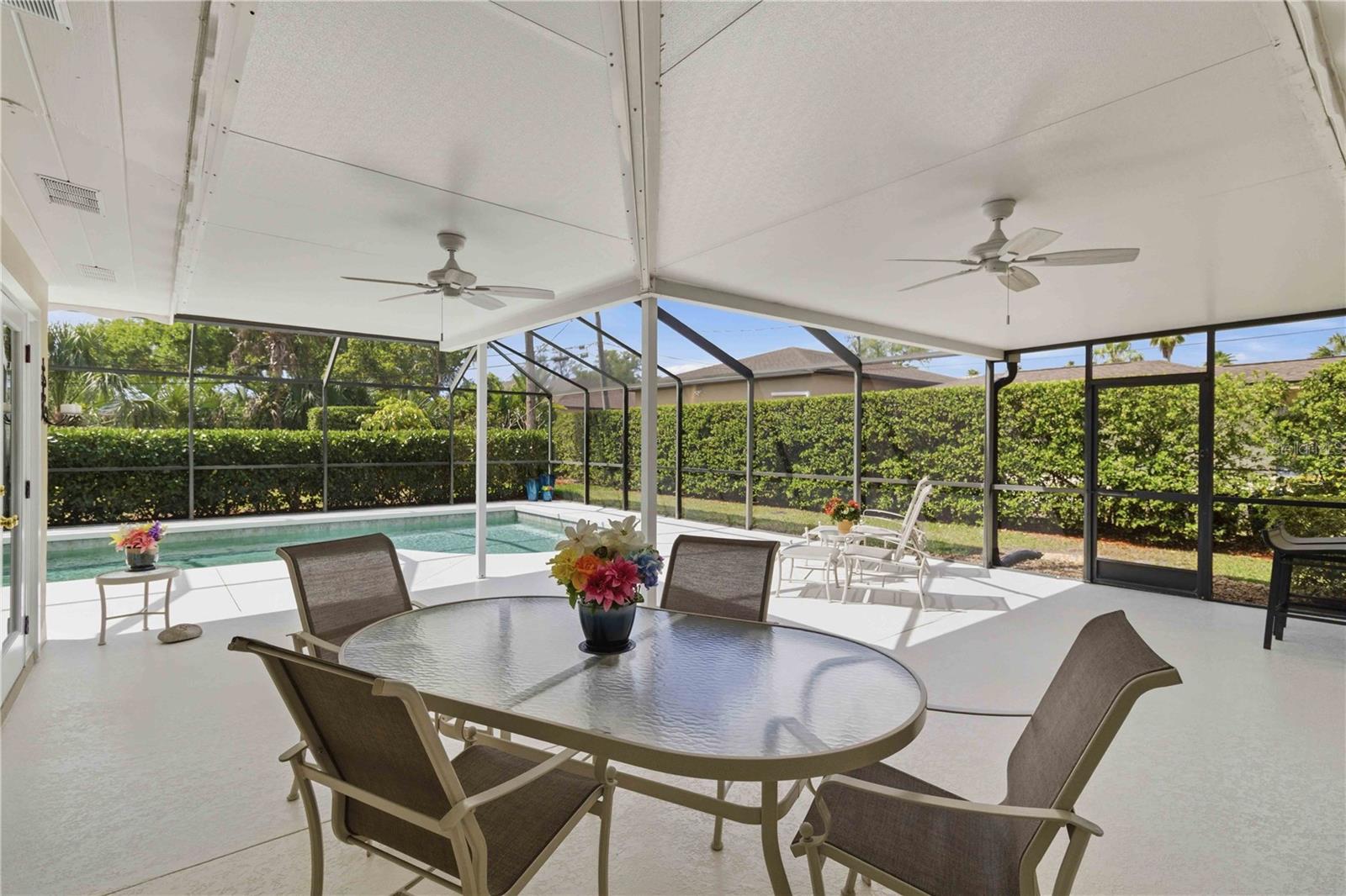 2068 SUNNYSIDE LN, SARASOTA, FL, 34239