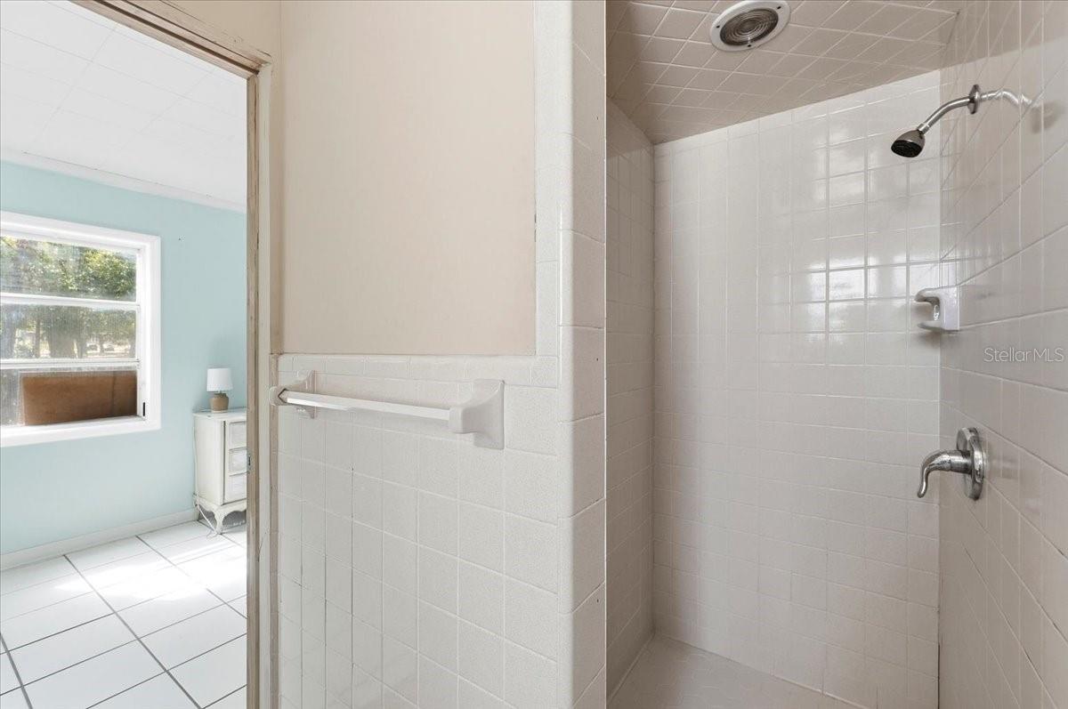 624 AVENUE A NE, WINTER HAVEN, FL, 33881