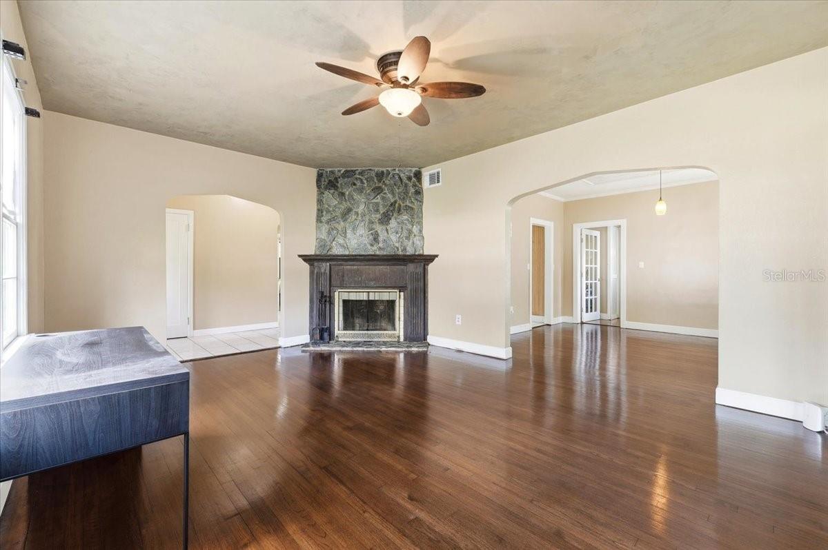 624 AVENUE A NE, WINTER HAVEN, FL, 33881