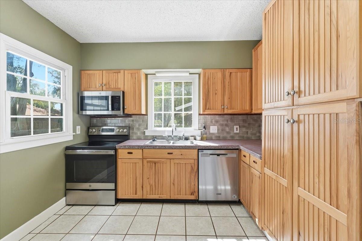 624 AVENUE A NE, WINTER HAVEN, FL, 33881