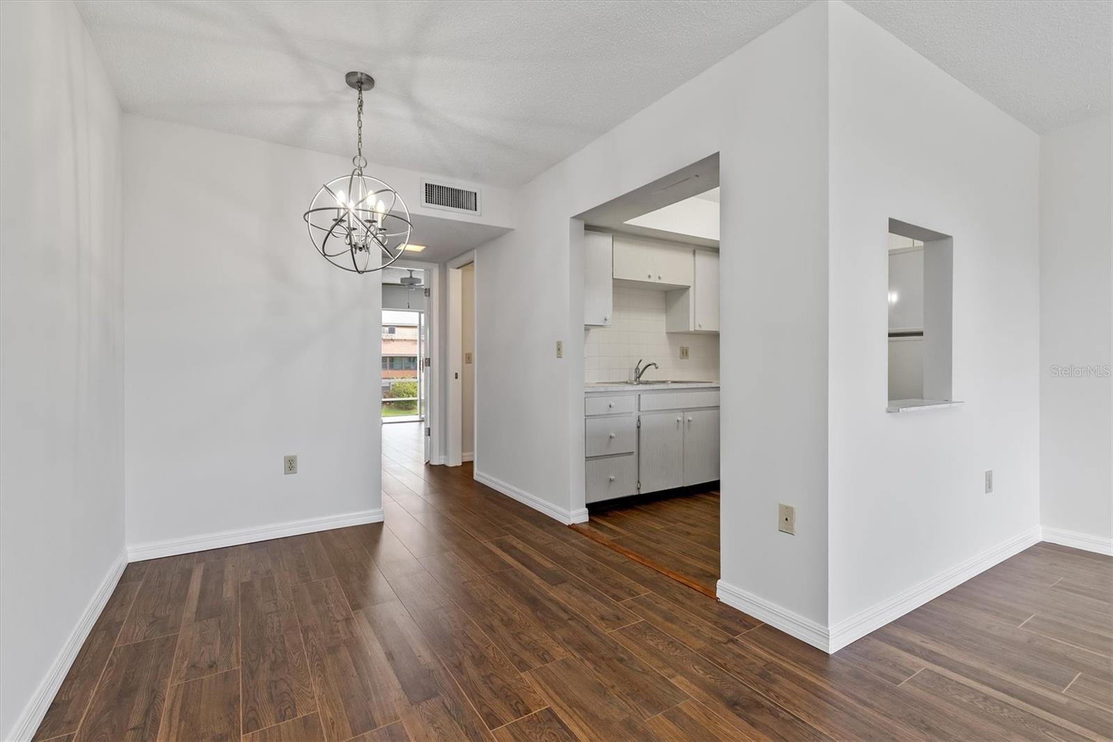 2 QUAILS RUN BLVD #8, ENGLEWOOD, FL, 34223