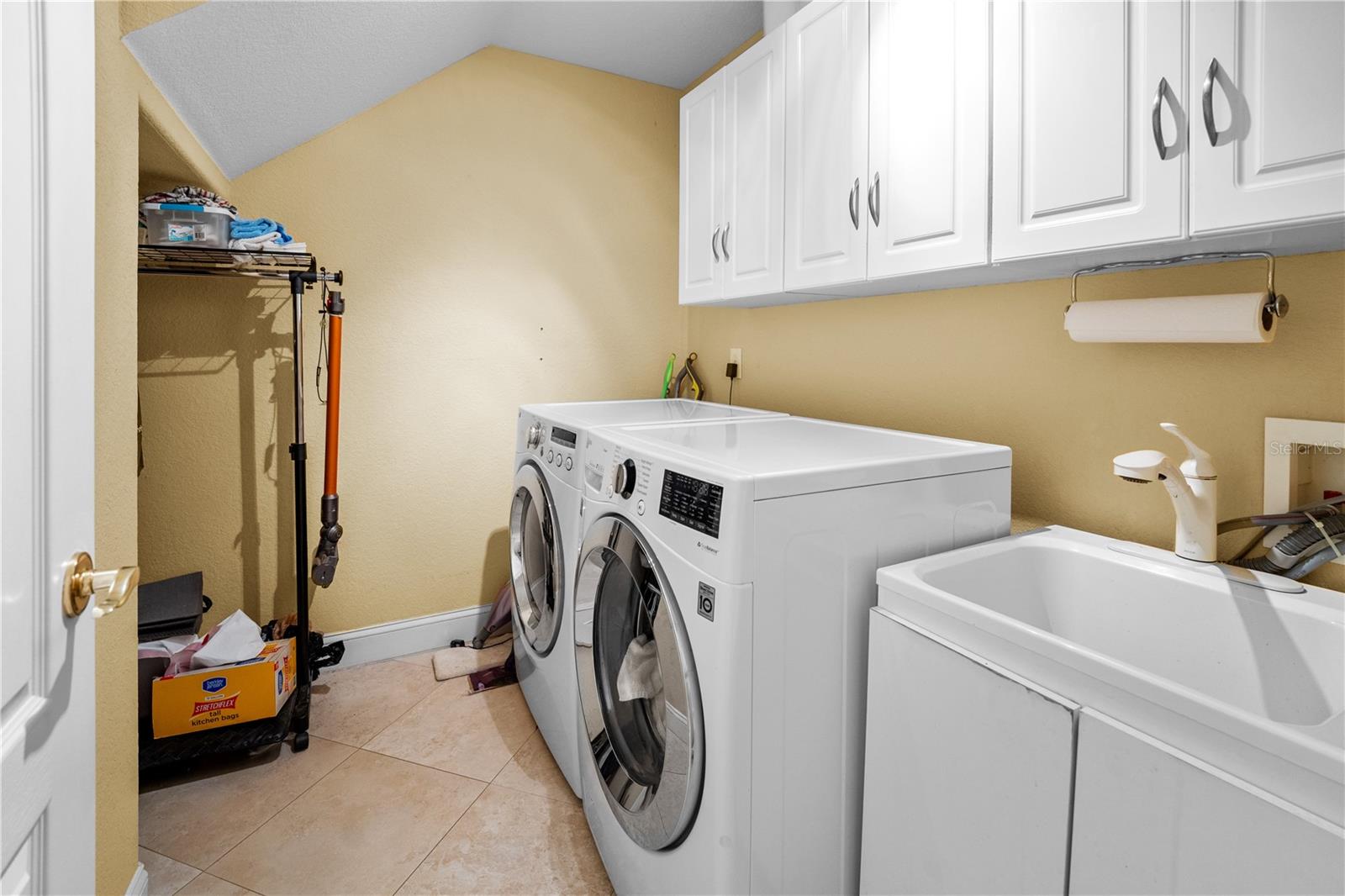 106 BURRELL CIR, KISSIMMEE, FL, 34744