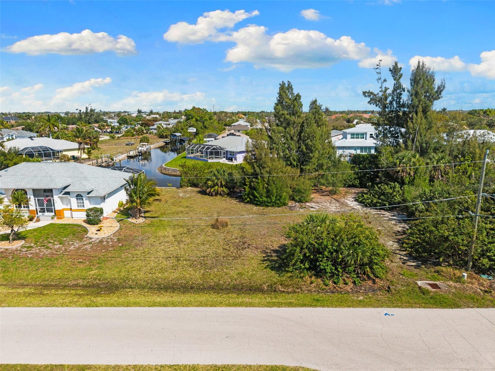 2524 LARKSPUR DR, PUNTA GORDA, FL, 33950