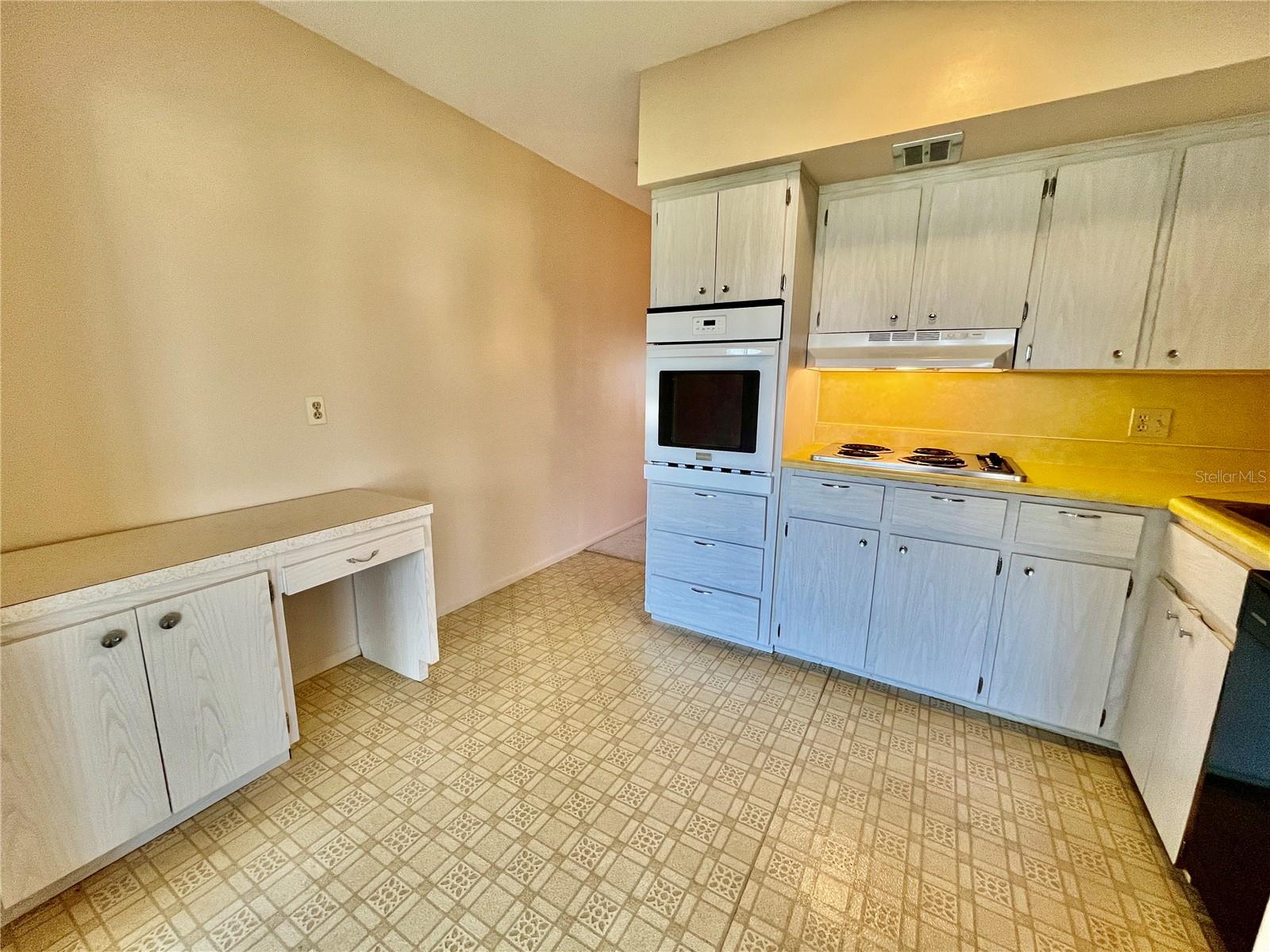 2041 AUSTRALIA WAY W #49, CLEARWATER, FL, 33763