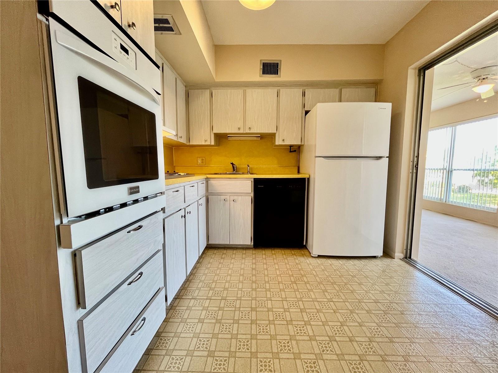 2041 AUSTRALIA WAY W #49, CLEARWATER, FL, 33763