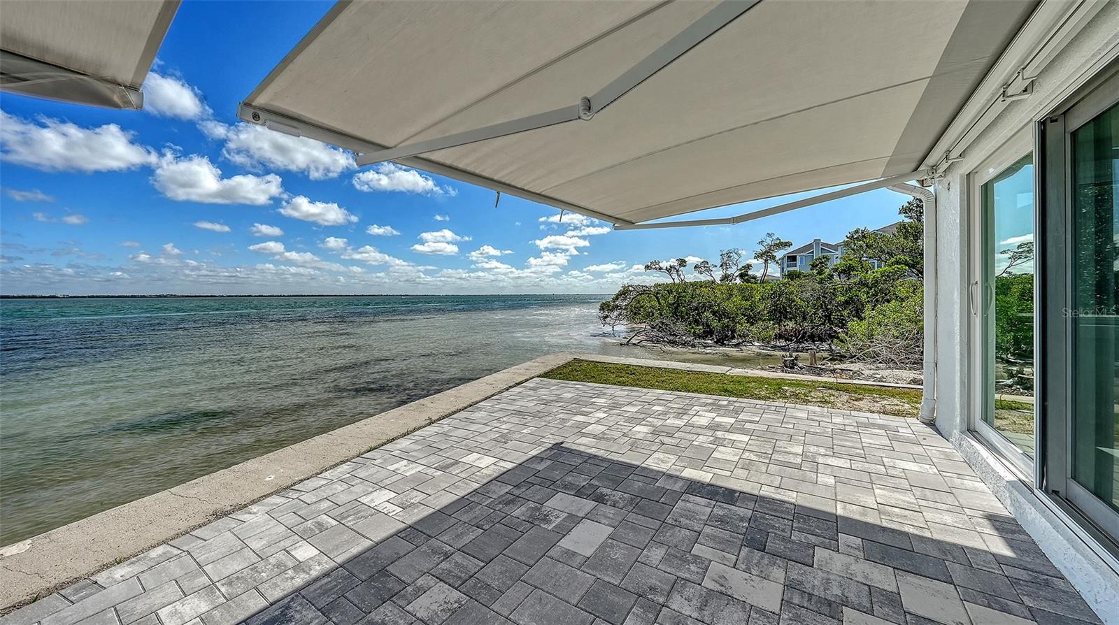 948 SPANISH DR S, LONGBOAT KEY, FL, 34228