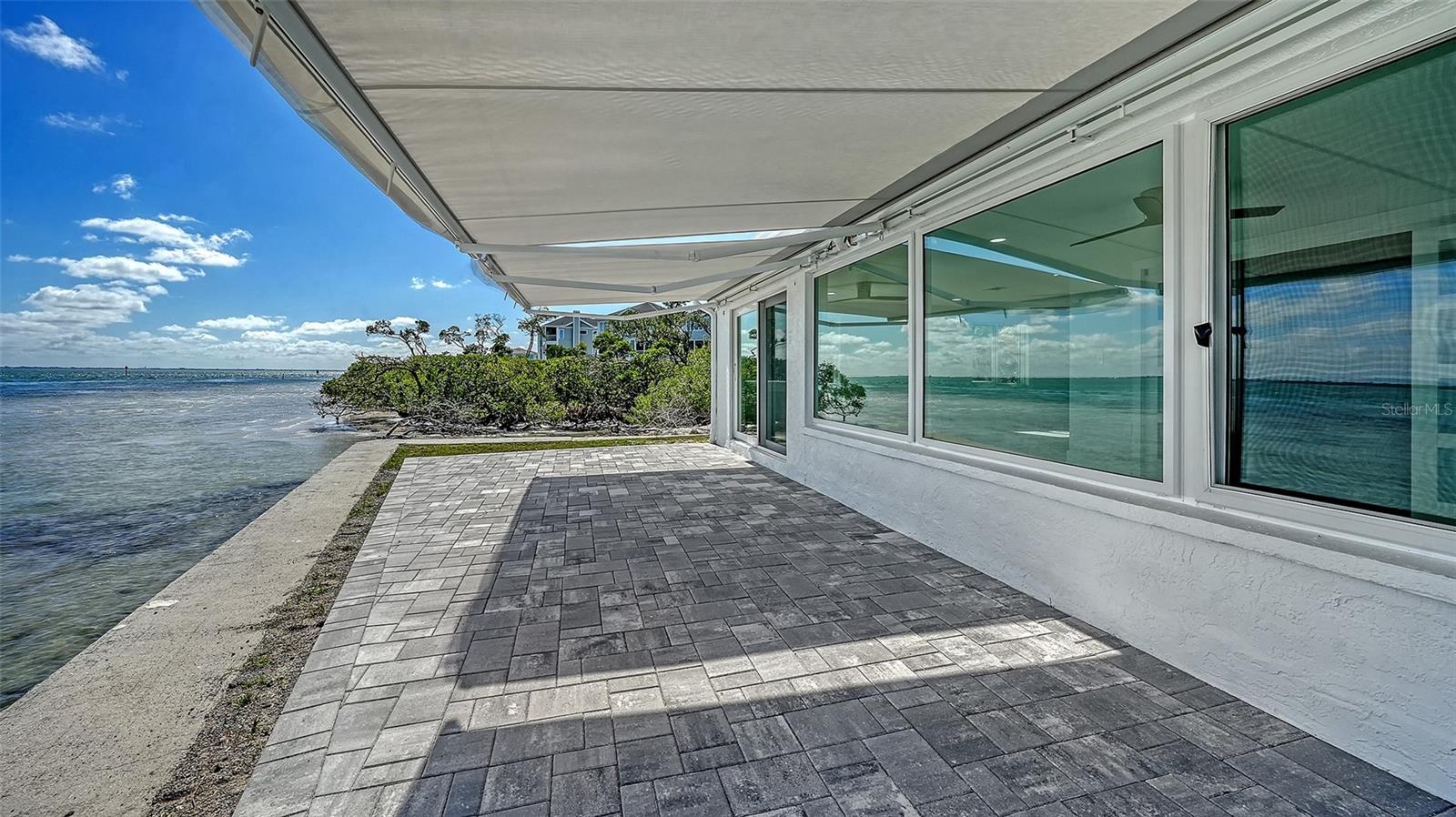 948 SPANISH DR S, LONGBOAT KEY, FL, 34228
