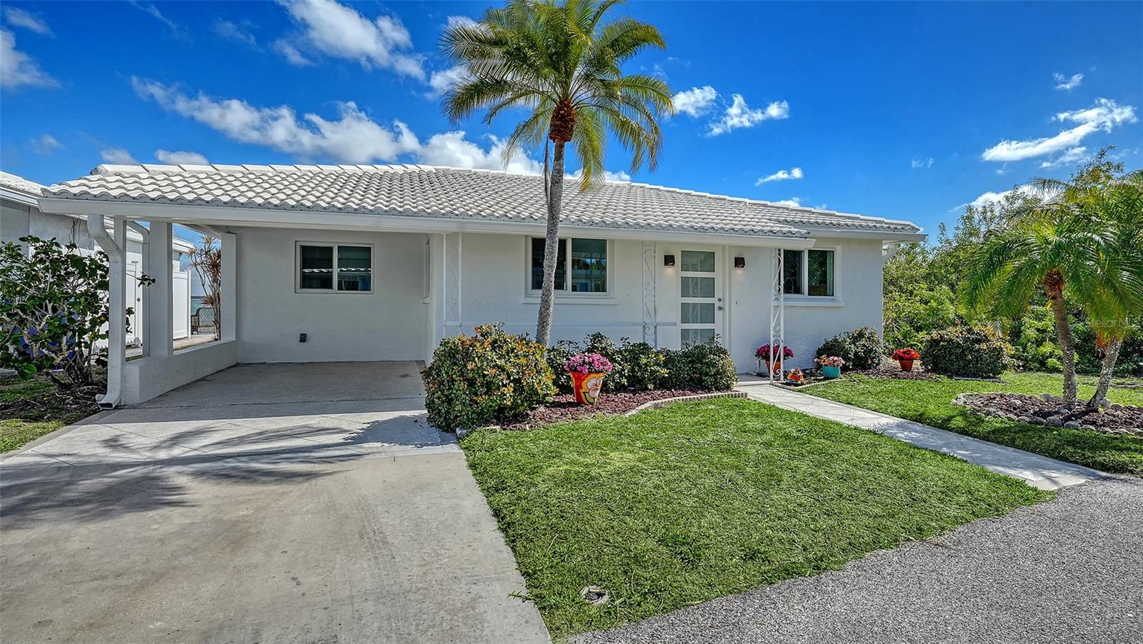 948 SPANISH DR S, LONGBOAT KEY, FL, 34228