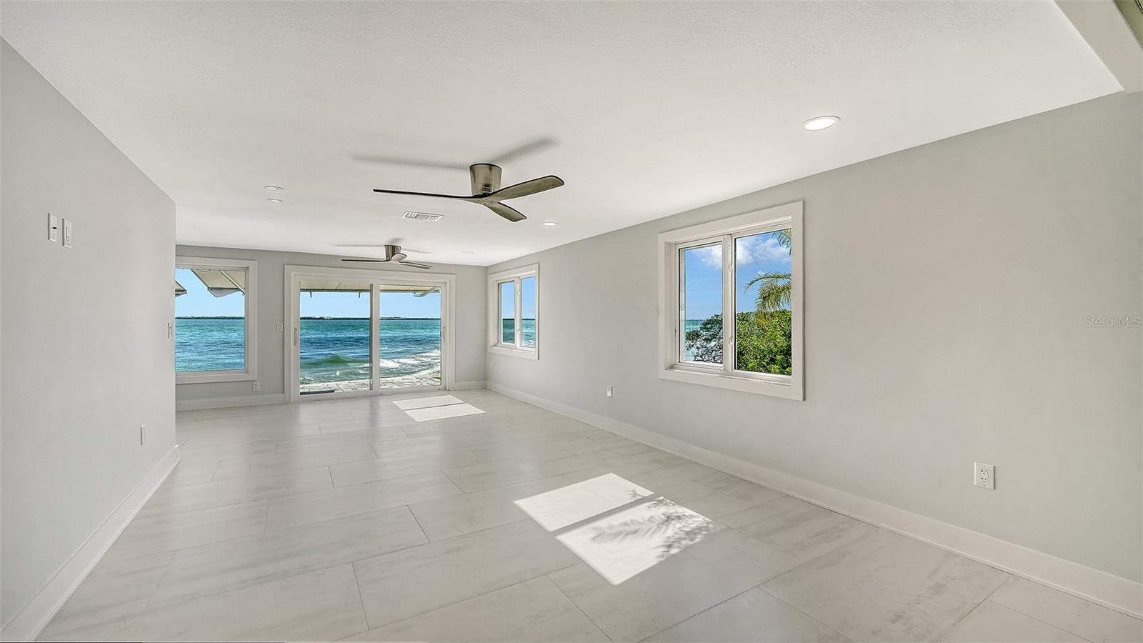 948 SPANISH DR S, LONGBOAT KEY, FL, 34228