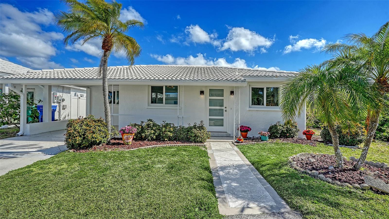 948 SPANISH DR S, LONGBOAT KEY, FL, 34228