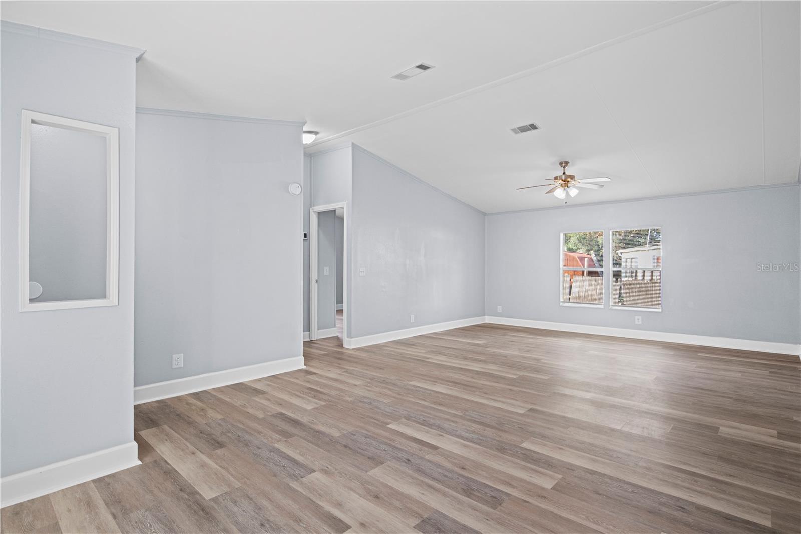 10522 BAY HILLS CIR, THONOTOSASSA, FL, 33592