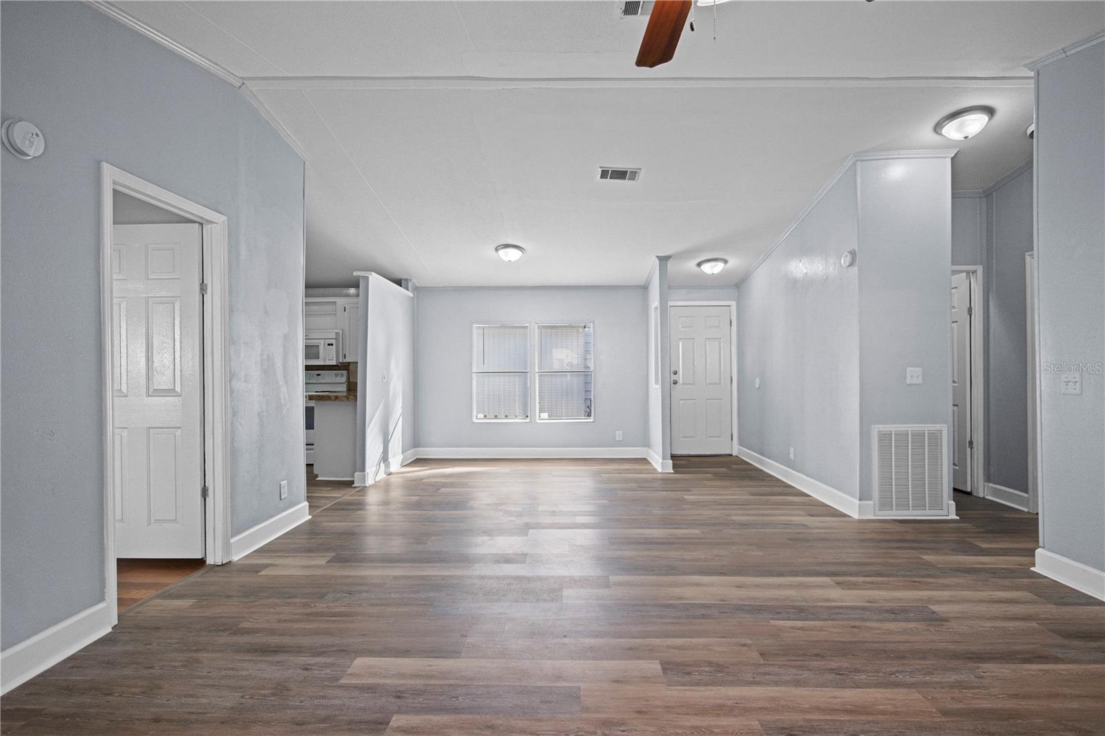 10522 BAY HILLS CIR, THONOTOSASSA, FL, 33592