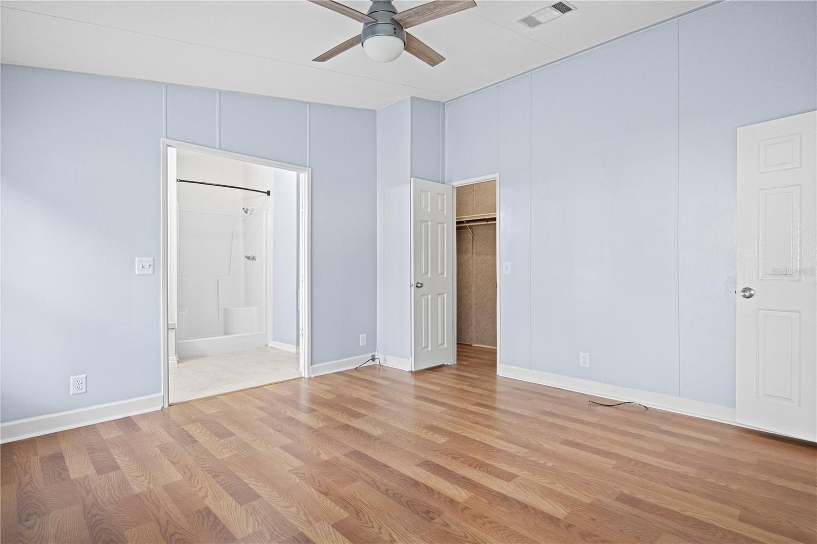 10522 BAY HILLS CIR, THONOTOSASSA, FL, 33592