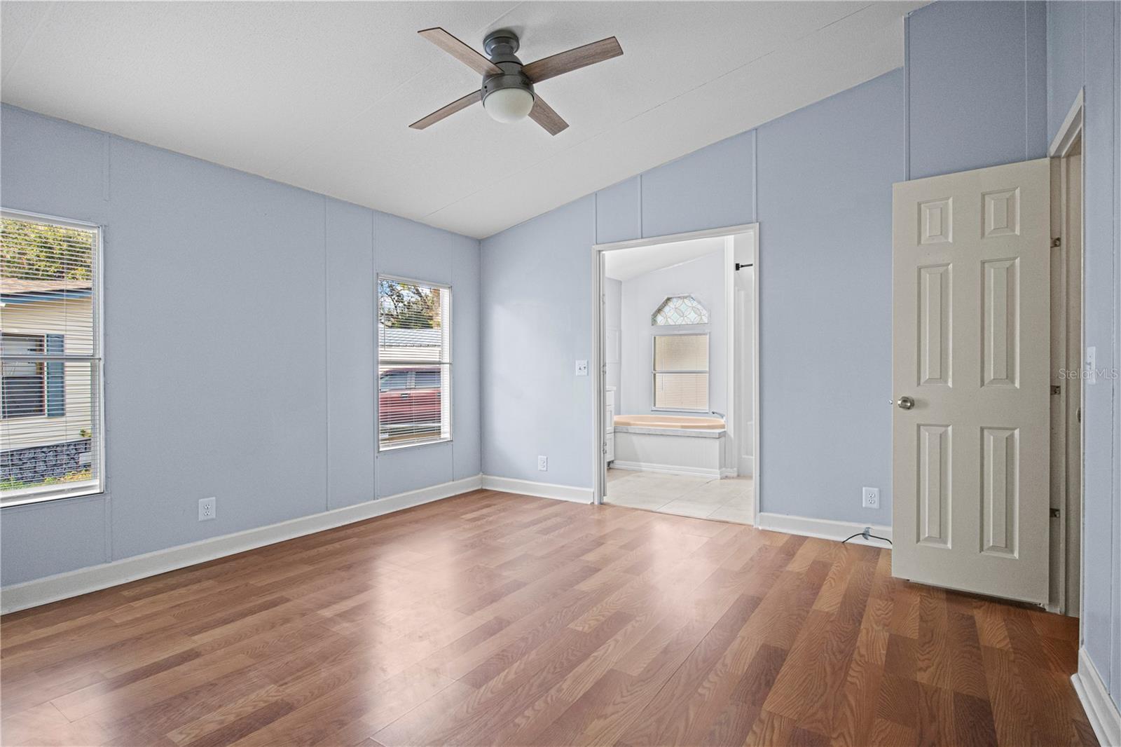 10522 BAY HILLS CIR, THONOTOSASSA, FL, 33592