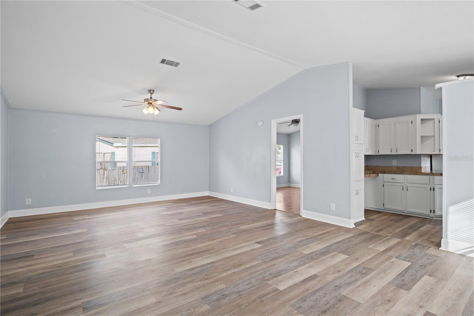 10522 BAY HILLS CIR, THONOTOSASSA, FL, 33592