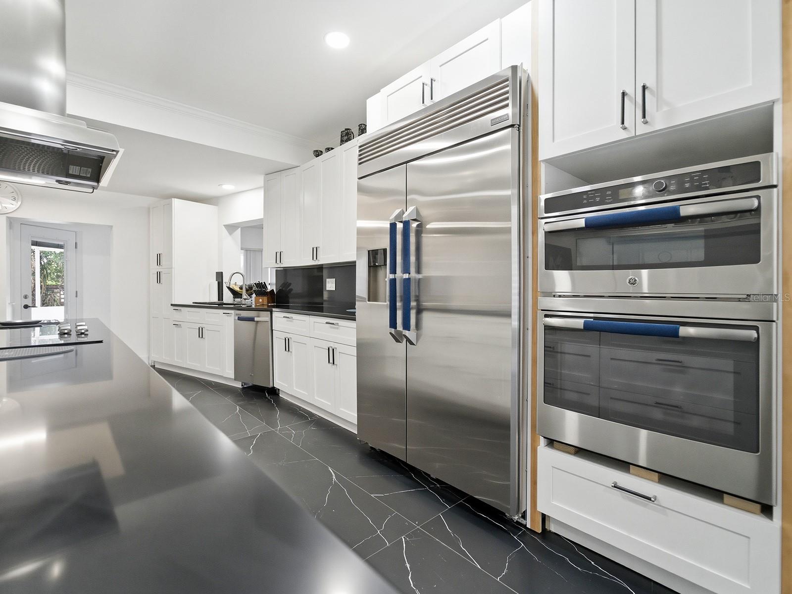 142 BARRINGTON DR, BRANDON, FL, 33511