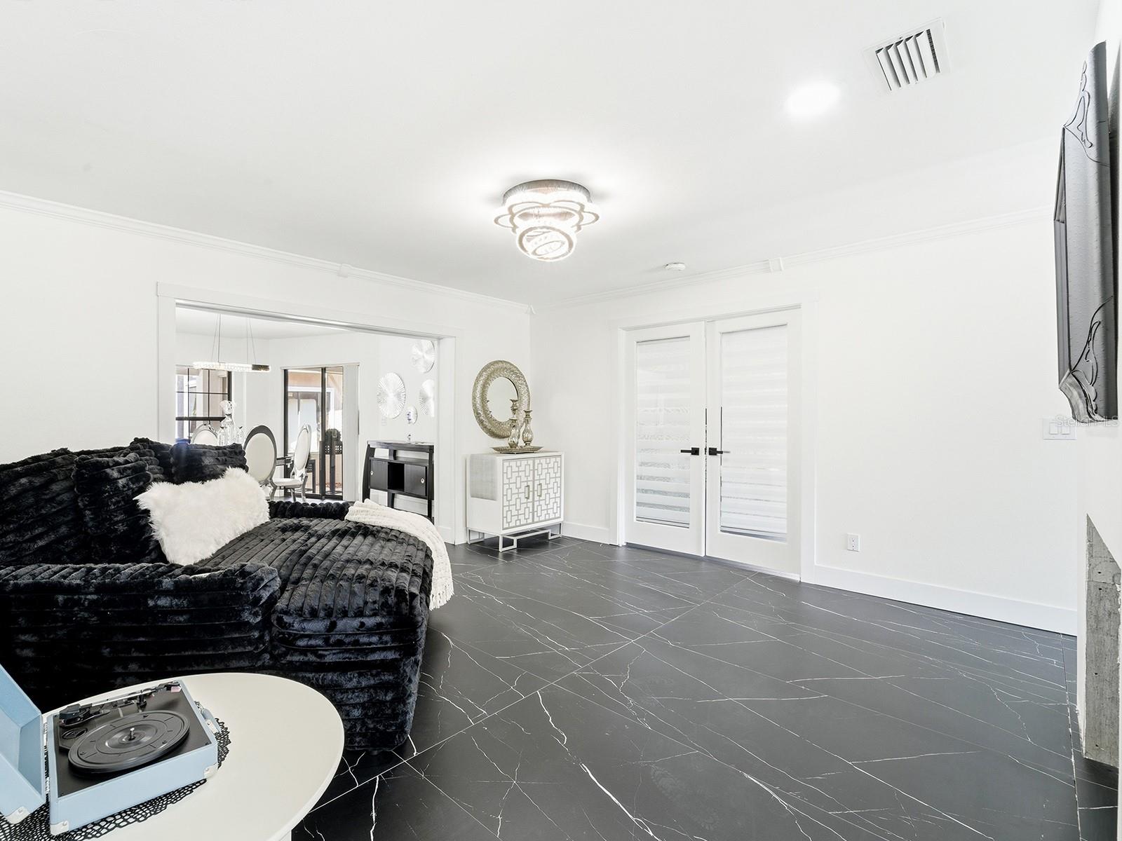 142 BARRINGTON DR, BRANDON, FL, 33511