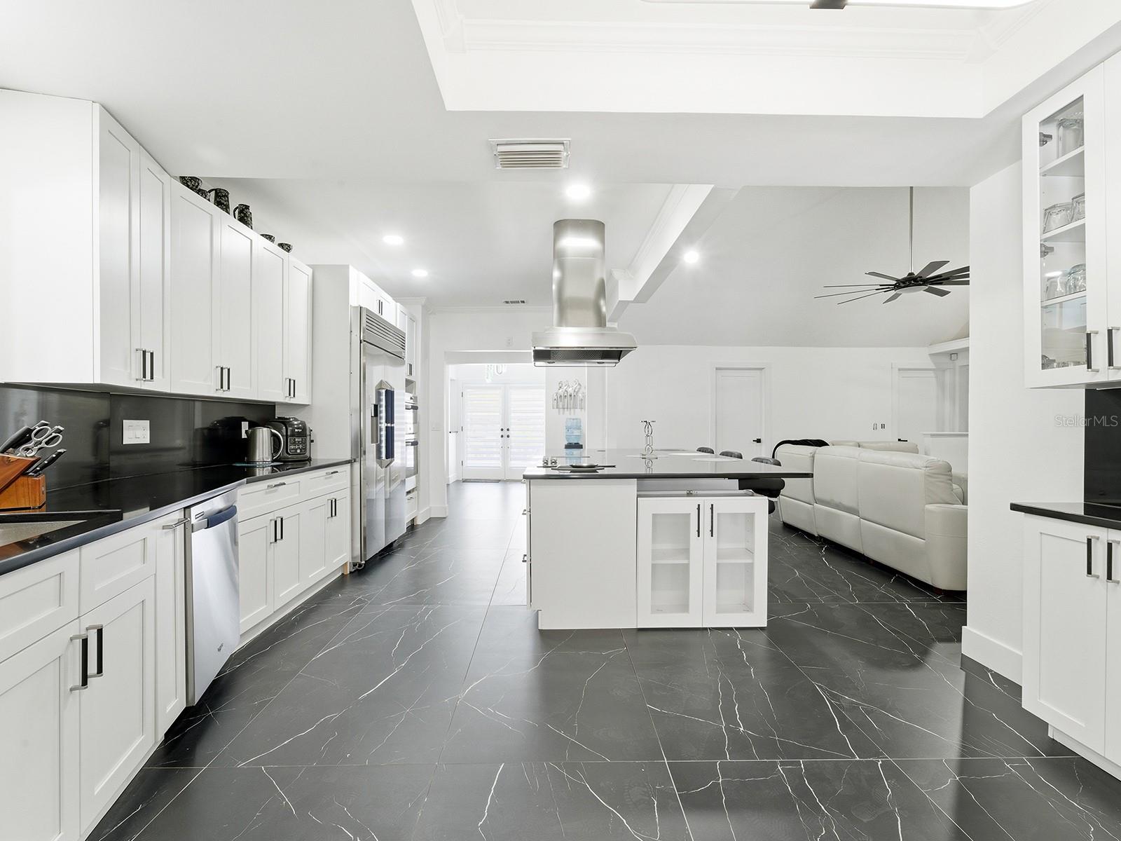 142 BARRINGTON DR, BRANDON, FL, 33511