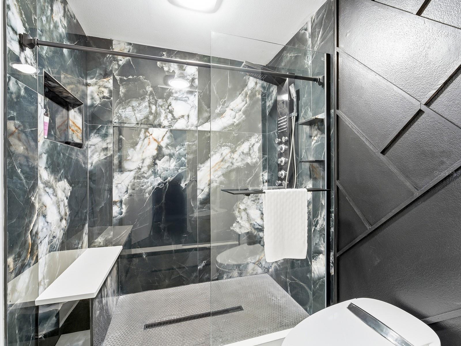 142 BARRINGTON DR, BRANDON, FL, 33511