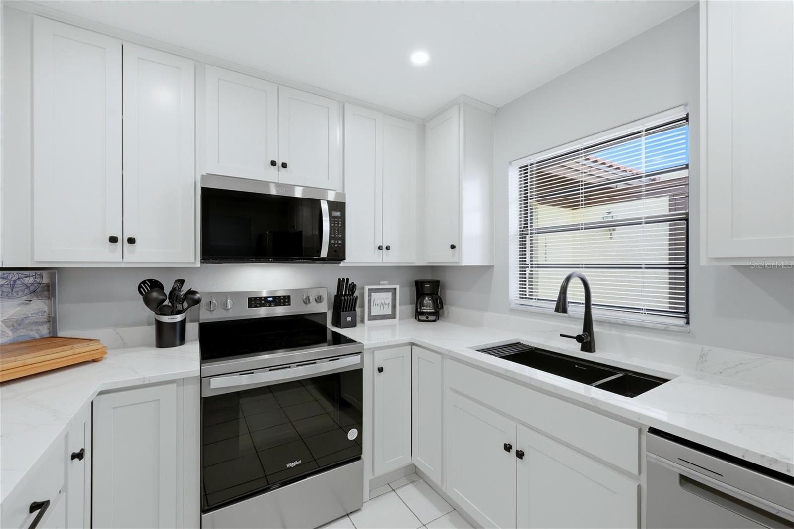 1230 56TH ST W, BRADENTON, FL, 34209