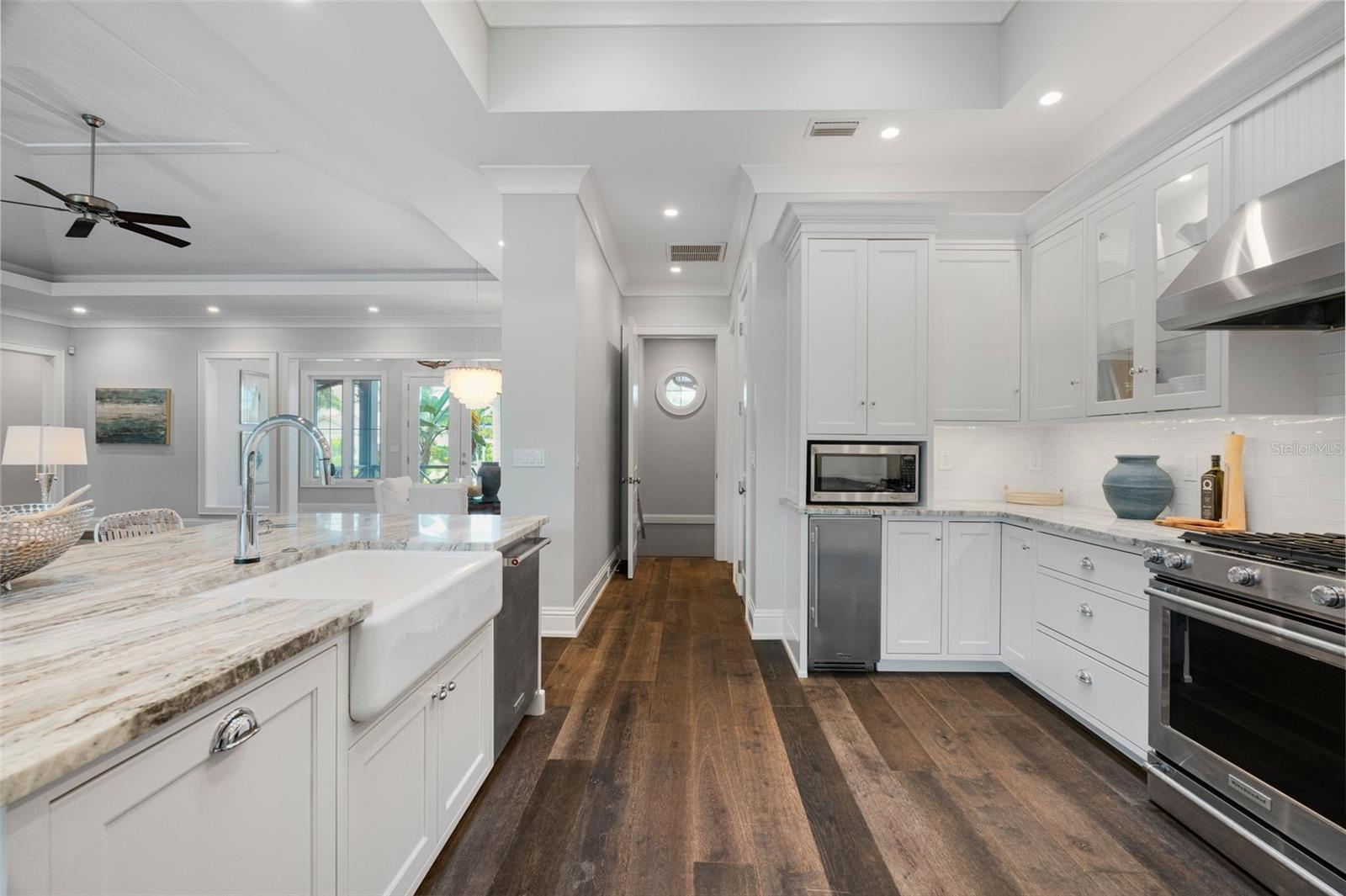 5569 CAPE LEYTE DR, SARASOTA, FL, 34242