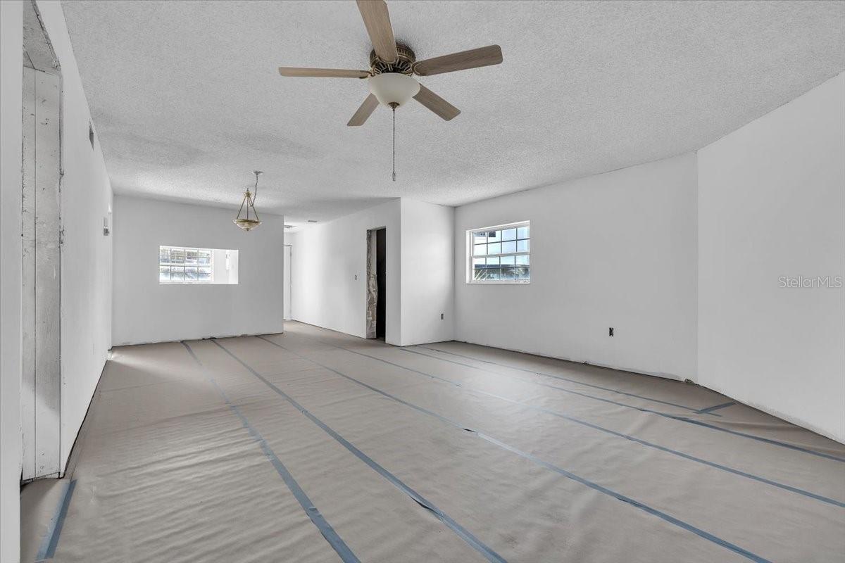 7043 NEW POST DR #1, NORTH FORT MYERS, FL, 33917