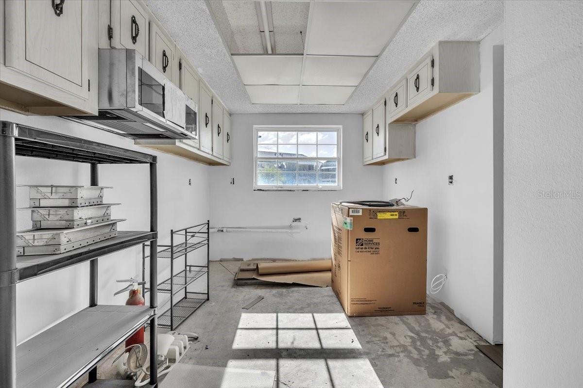 7043 NEW POST DR #1, NORTH FORT MYERS, FL, 33917