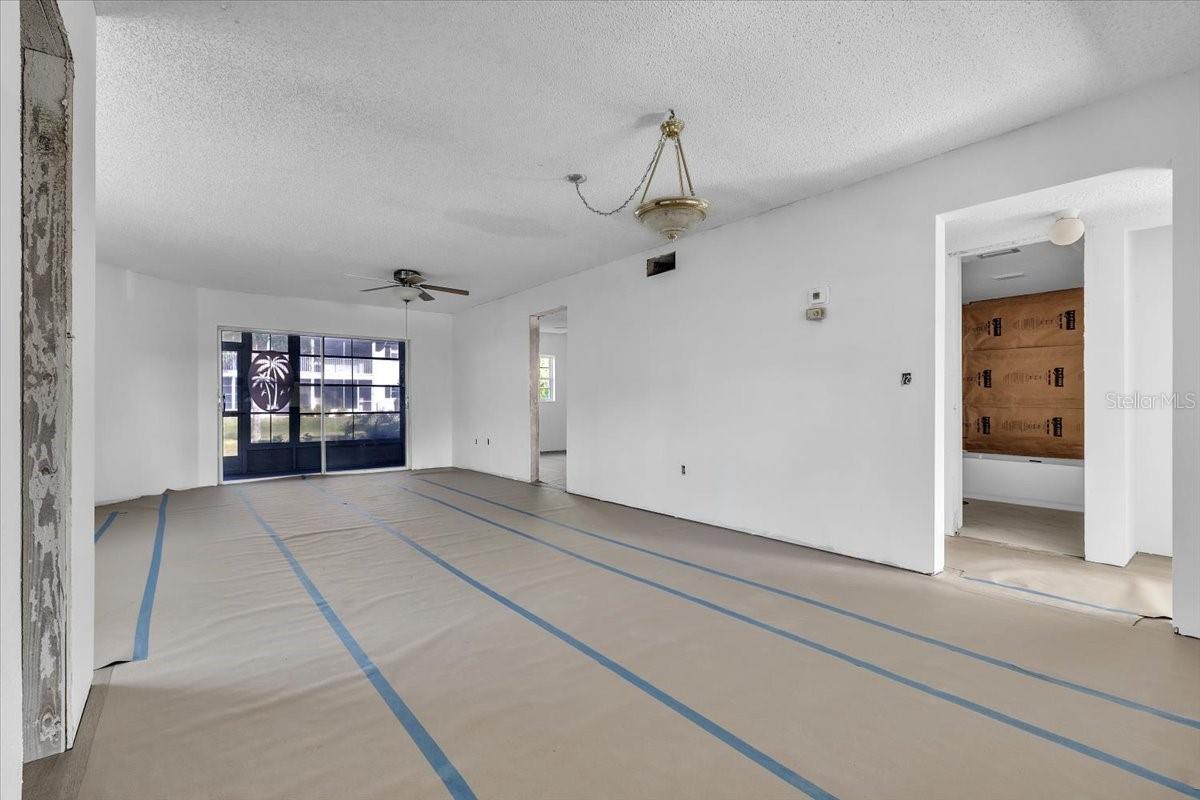 7043 NEW POST DR #1, NORTH FORT MYERS, FL, 33917