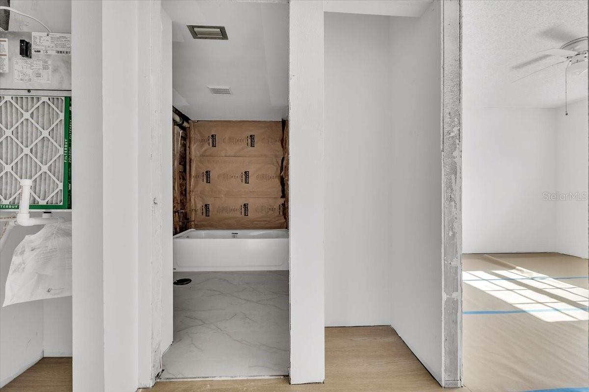 7043 NEW POST DR #1, NORTH FORT MYERS, FL, 33917