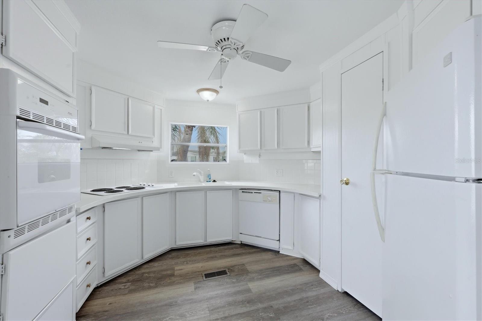 3310 BLUE JAY LN, ENGLEWOOD, FL, 34224