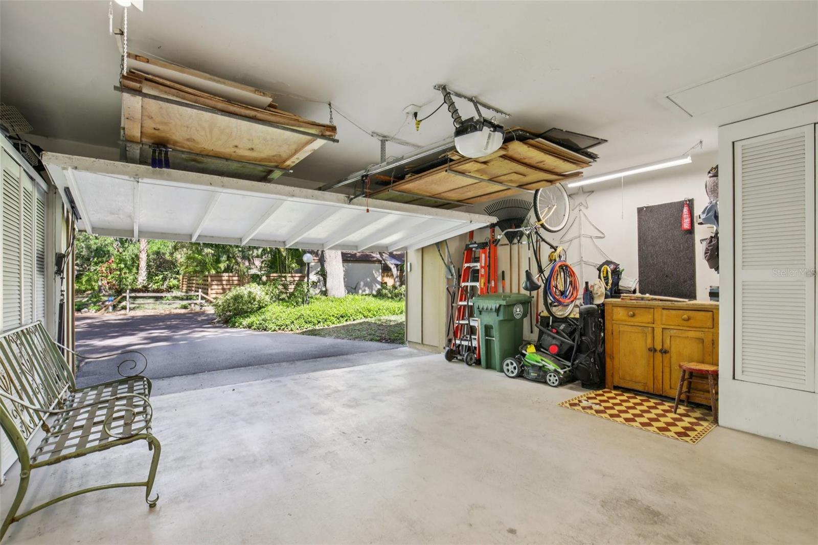 2411 PHEASANT LN, BRADENTON, FL, 34209