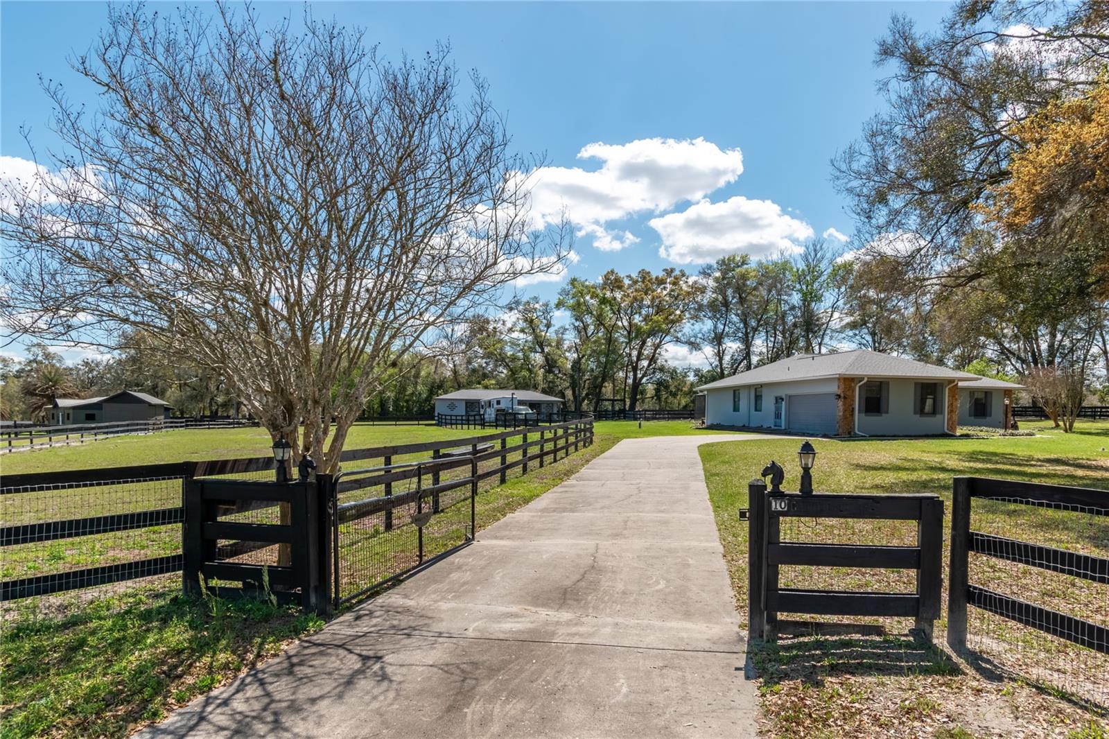 10 CARRY BACK RD, OCALA, FL, 34482