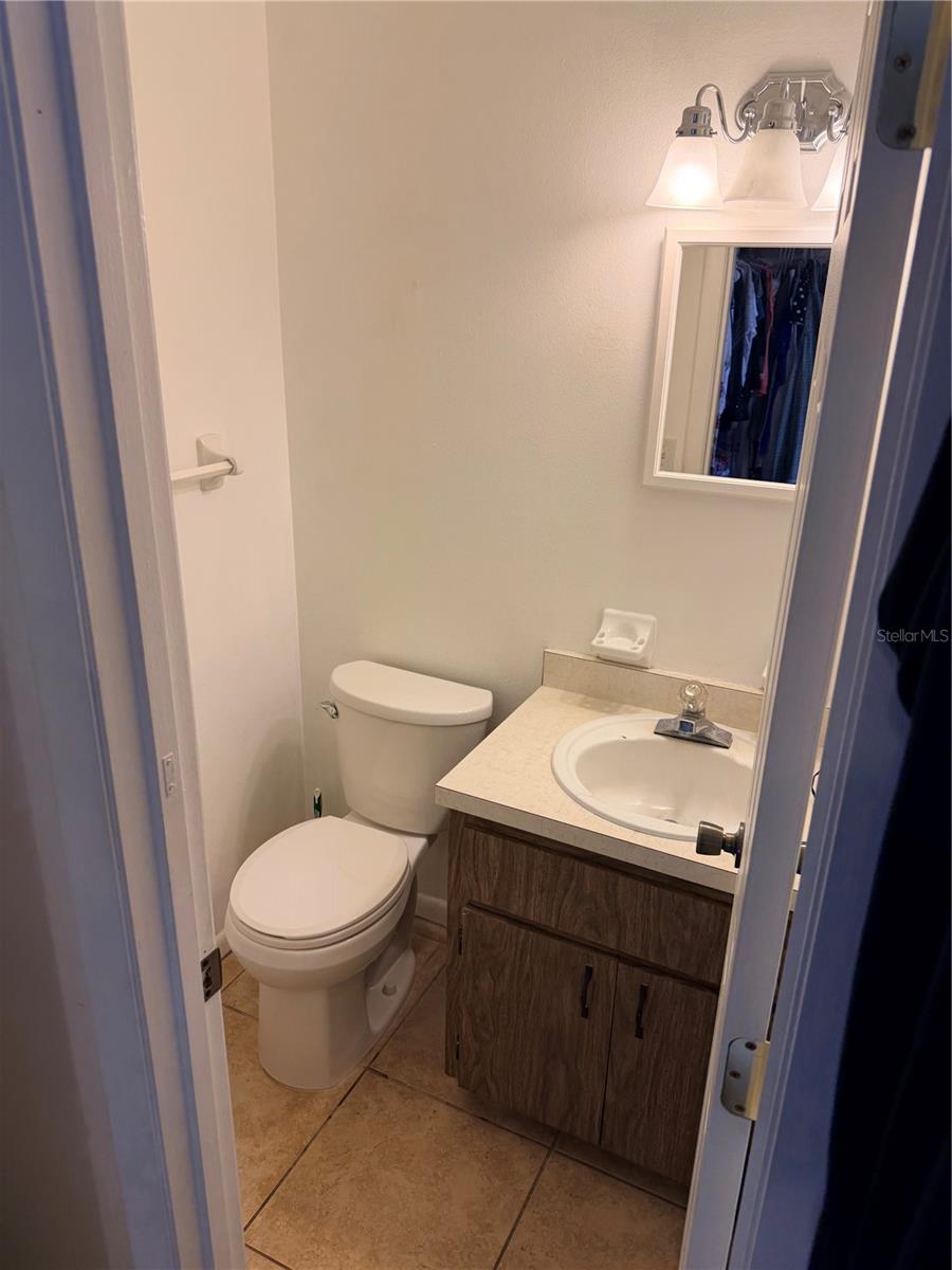 2010 1/2 VINE STREET, LEESBURG, FL, 34748