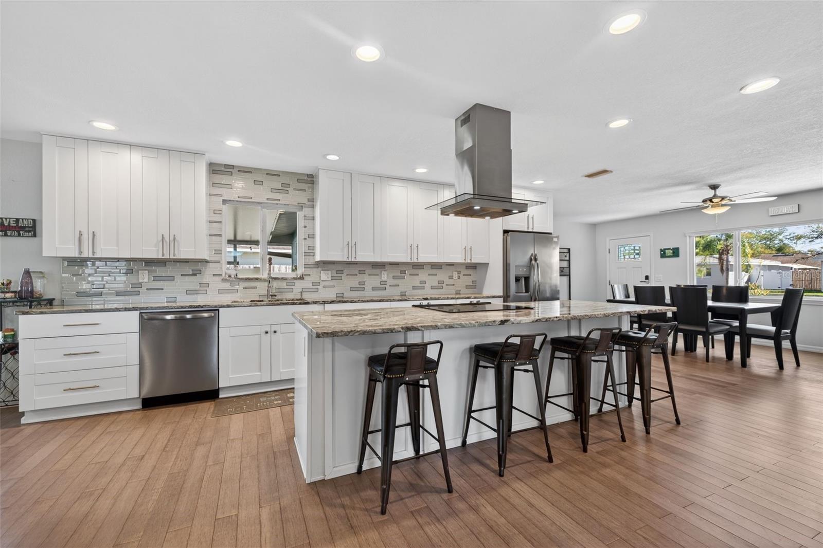 6548 19TH ST N, ST PETERSBURG, FL, 33702