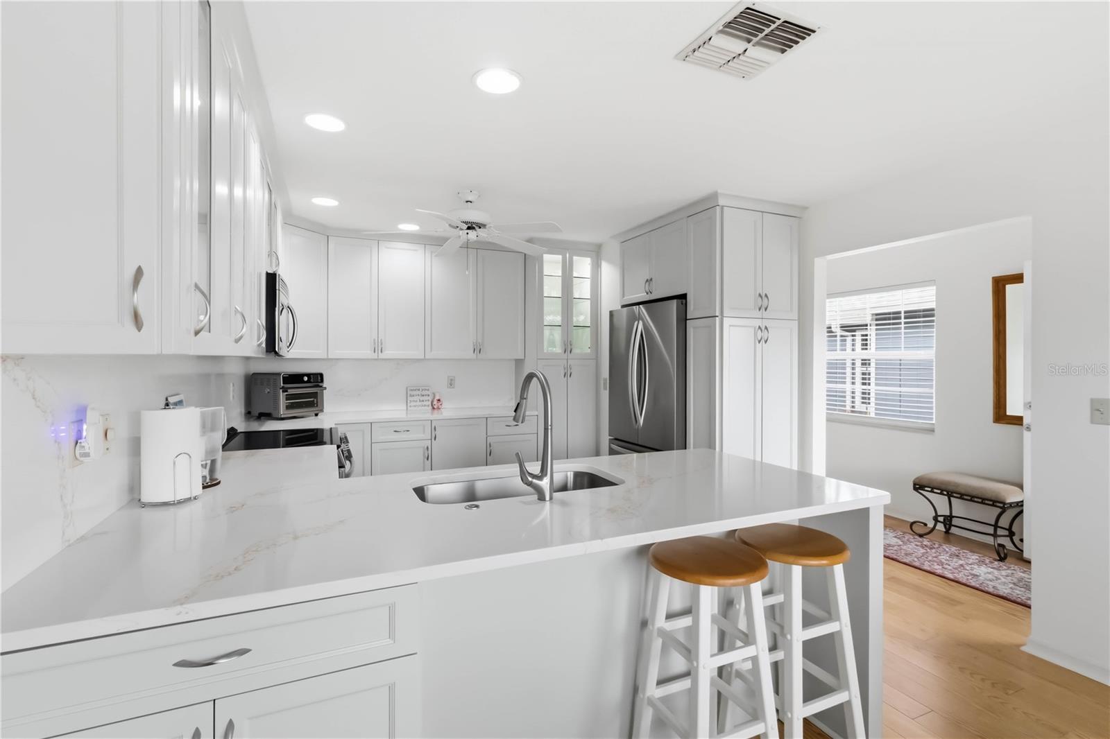 37400 DERBYSHIRE DR, ZEPHYRHILLS, FL, 33542