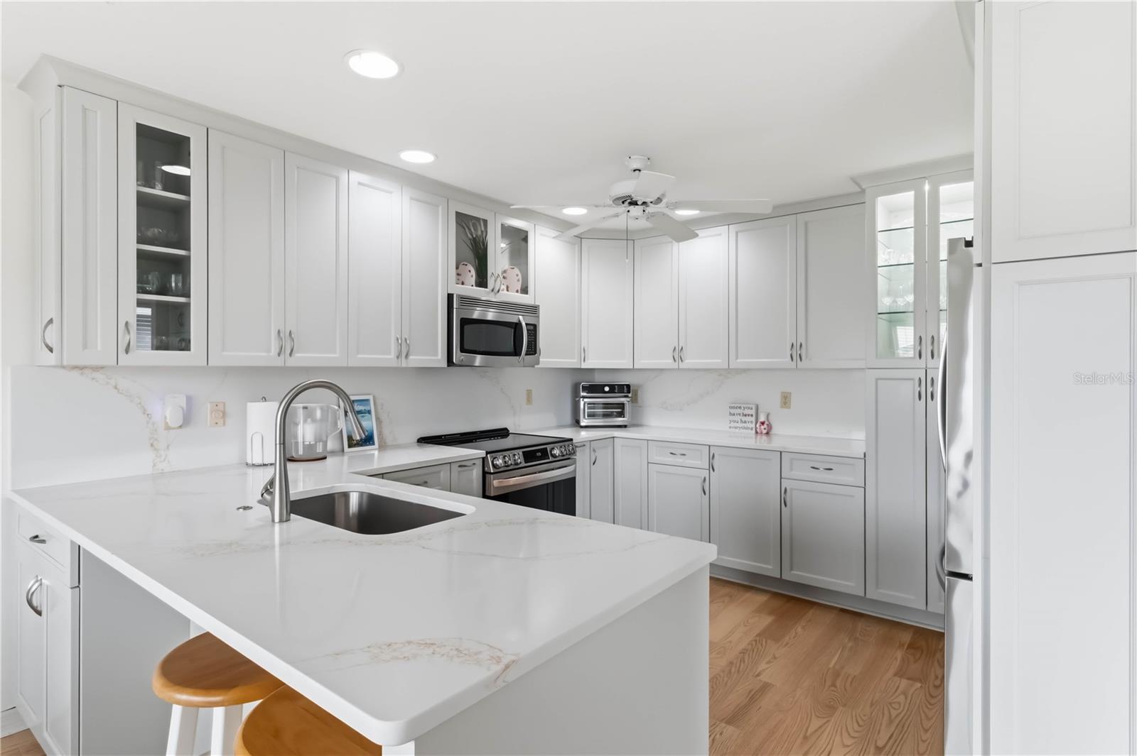 37400 DERBYSHIRE DR, ZEPHYRHILLS, FL, 33542