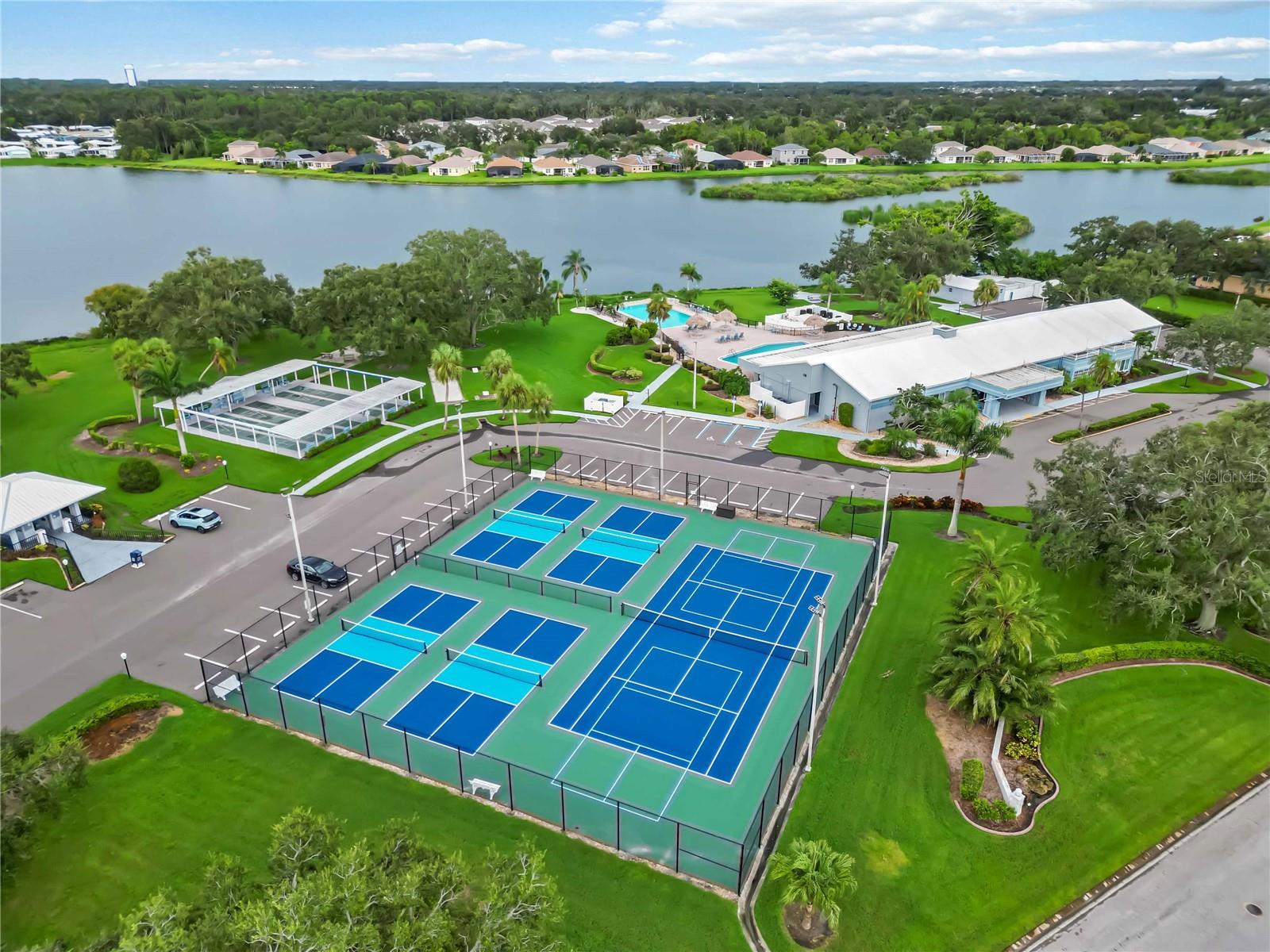 8521 COUNTESS AVENUE CIR, PALMETTO, FL, 34221