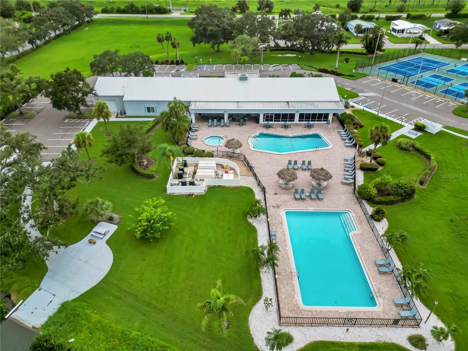 8521 COUNTESS AVENUE CIR, PALMETTO, FL, 34221