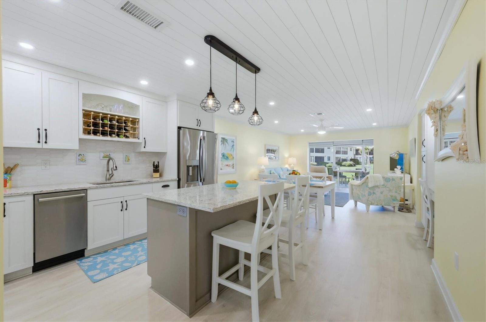 380 THREE LAKES LN #A, VENICE, FL, 34285