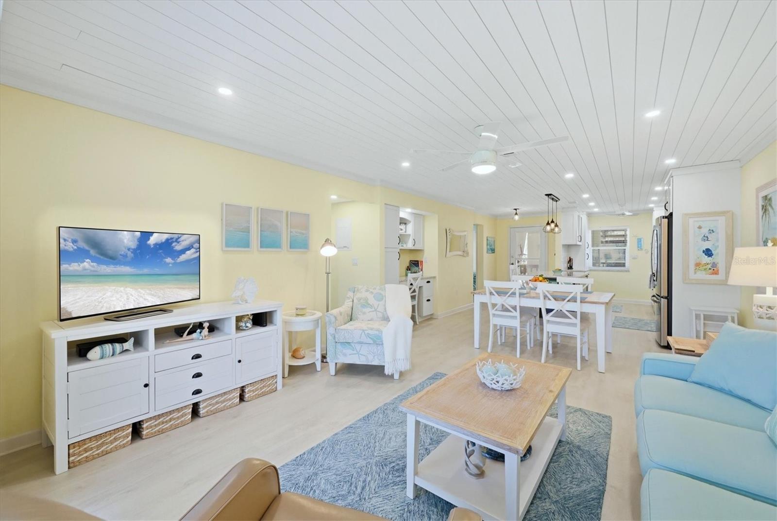 380 THREE LAKES LN #A, VENICE, FL, 34285