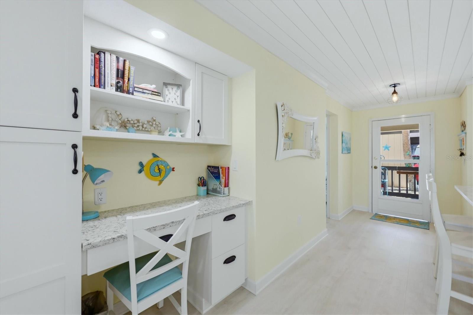 380 THREE LAKES LN #A, VENICE, FL, 34285