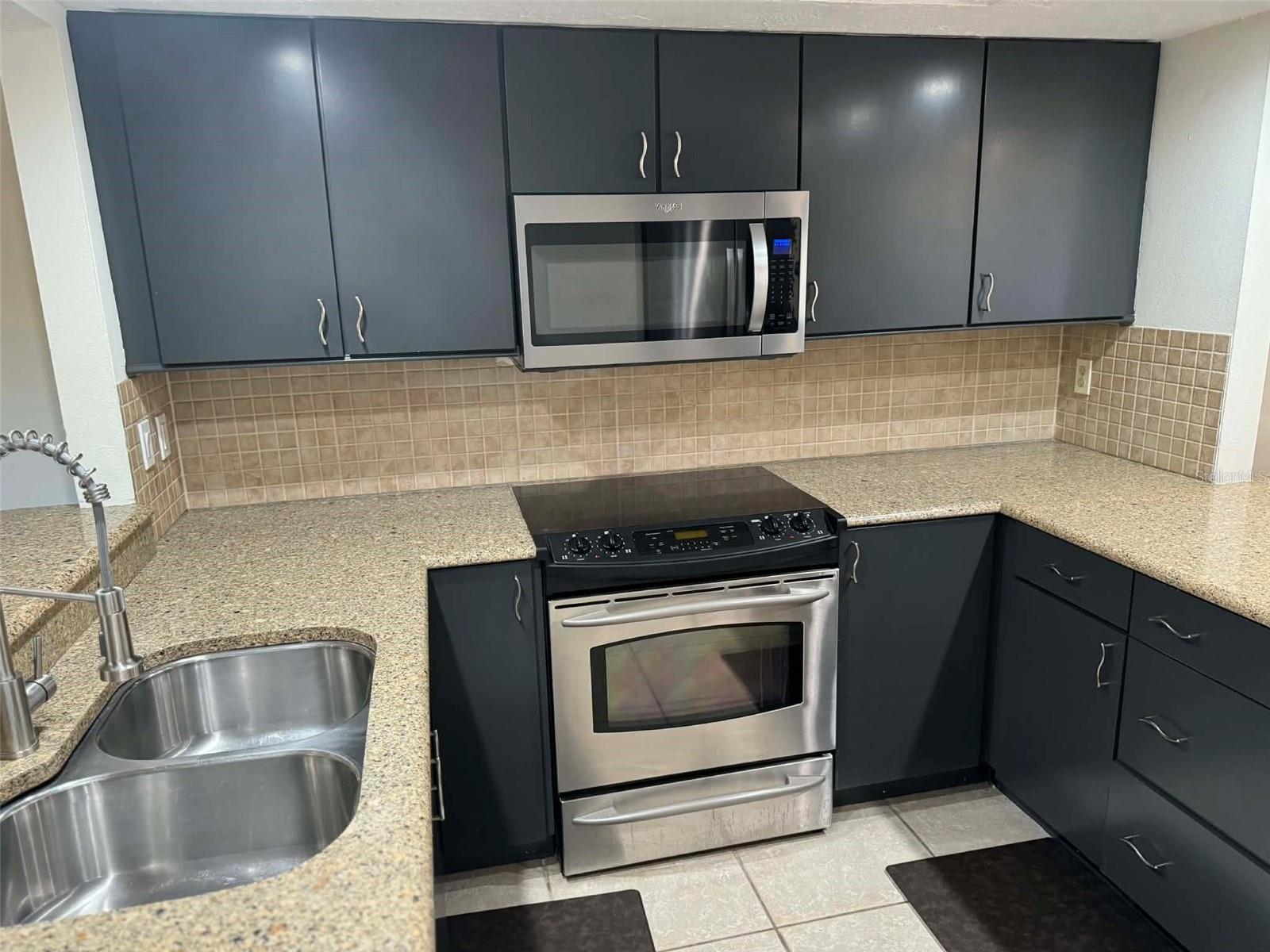 950 SUNRIDGE DR #G4, SARASOTA, FL, 34234