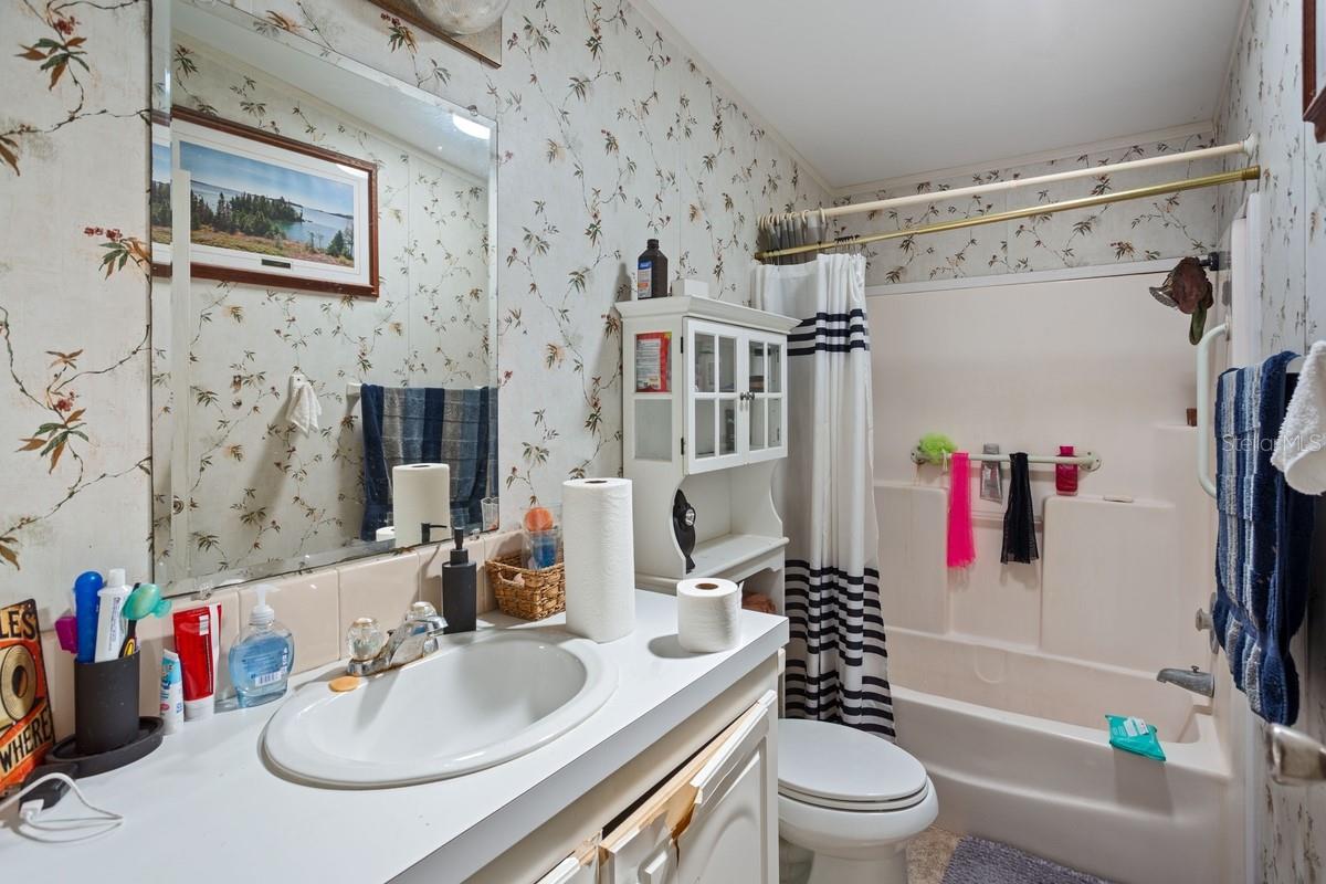 2008 COLSON RD, PLANT CITY, FL, 33567