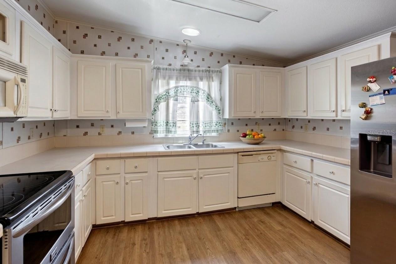 2008 COLSON RD, PLANT CITY, FL, 33567