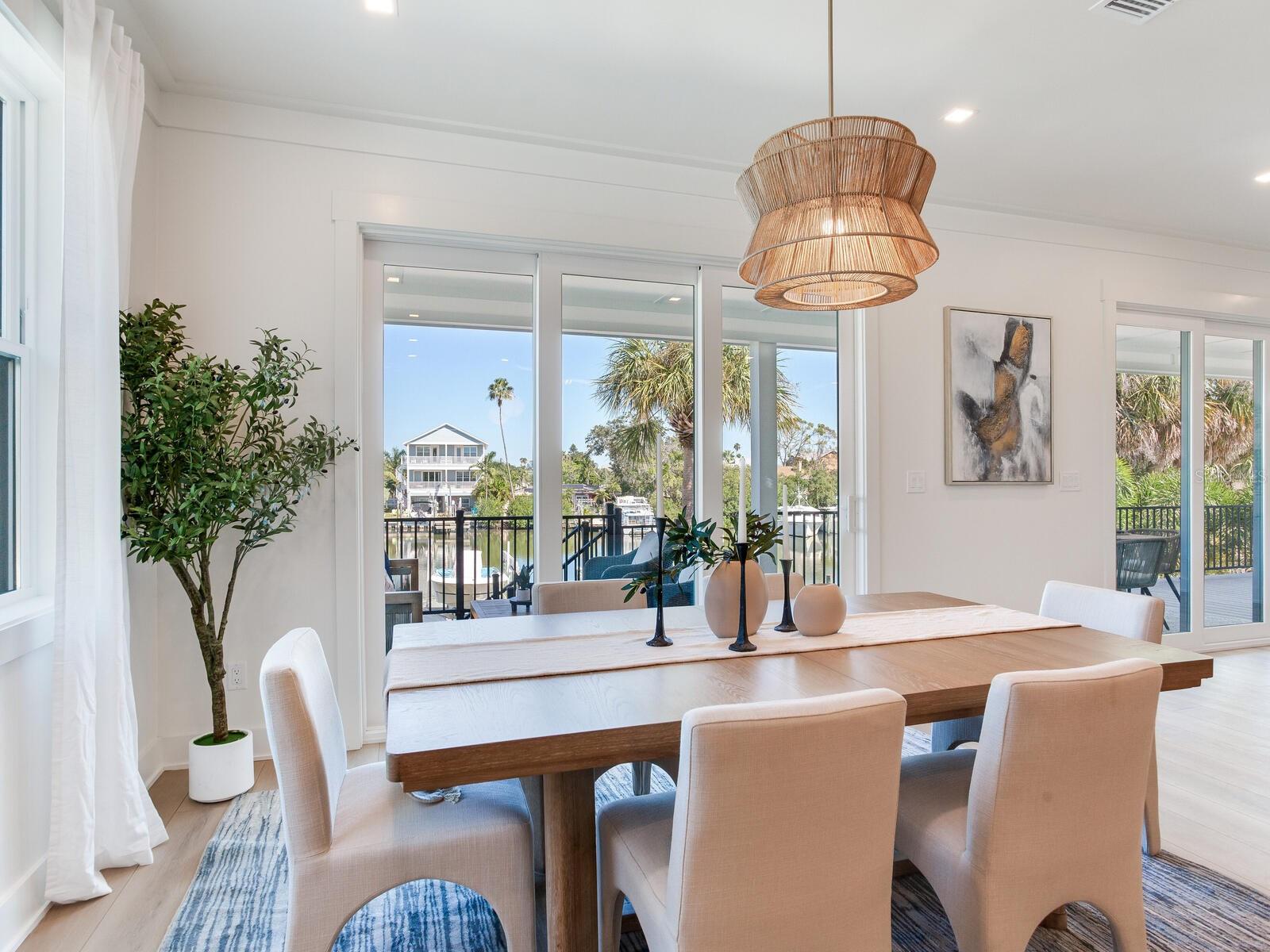 17030 DOLPHIN DR, NORTH REDINGTON BEACH, FL, 33708